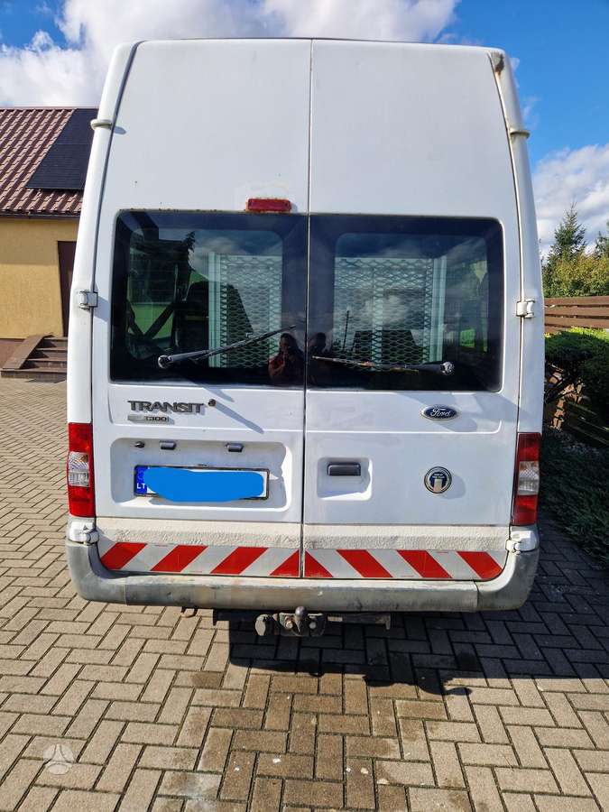 Ford Transit - 10