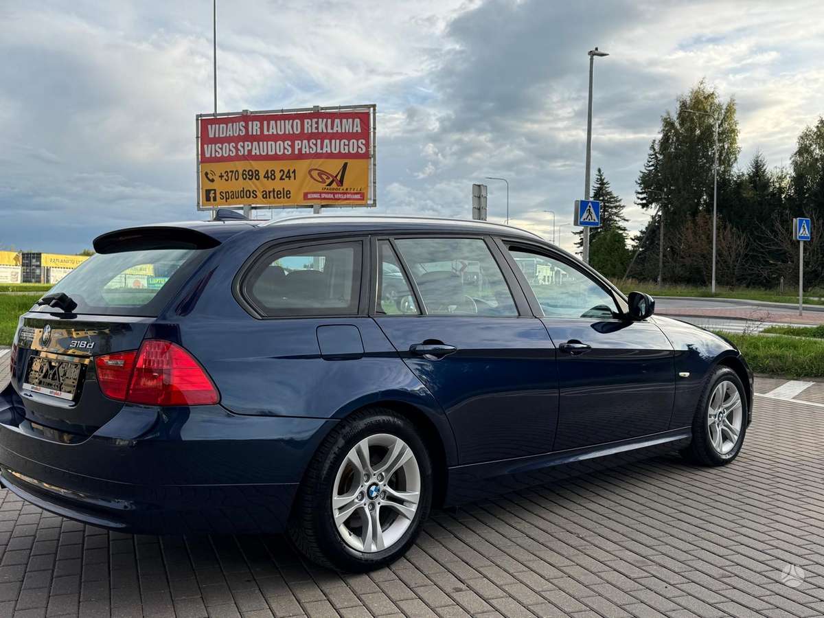 BMW 318, 2.0 l., wagon
