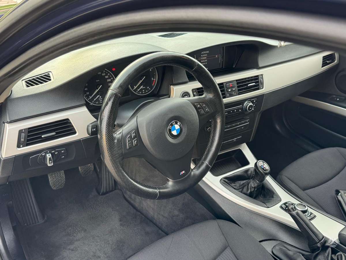BMW 318, 2.0 l., wagon