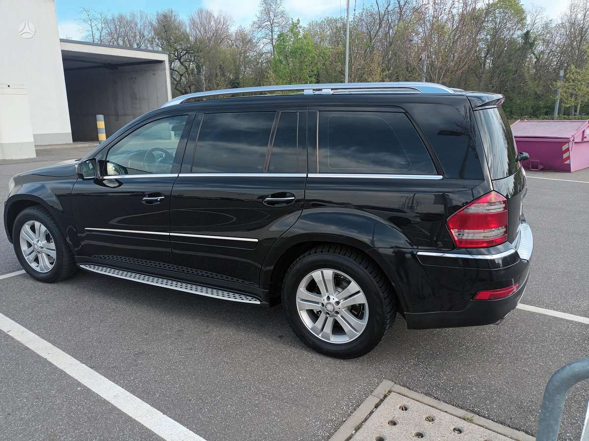 Mercedes-Benz GL320 - 2