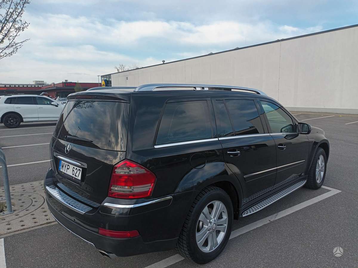 Mercedes-Benz GL320 - 4