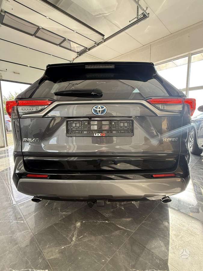 Toyota RAV4 - 9