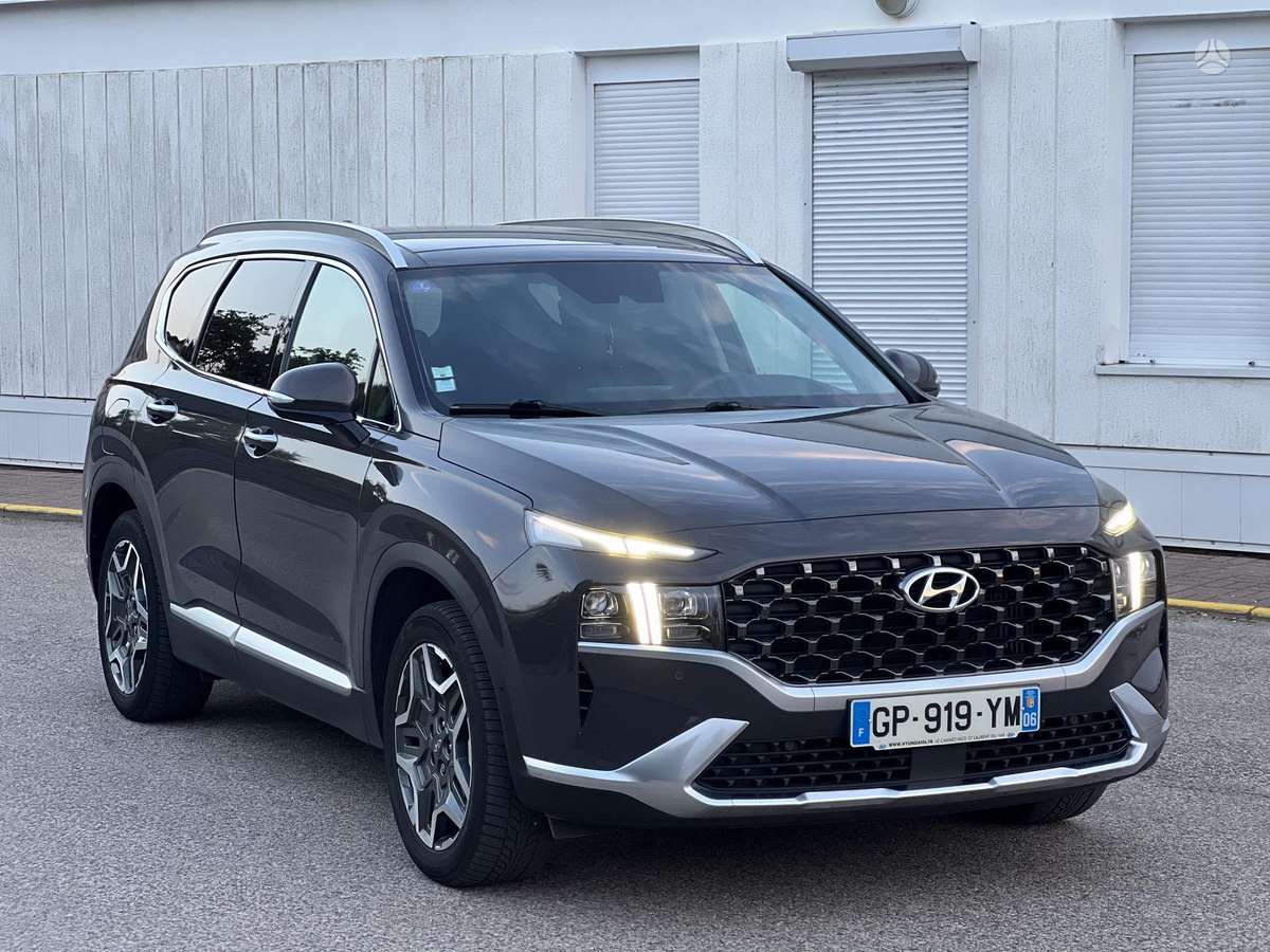 Hyundai Santa Fe - 3