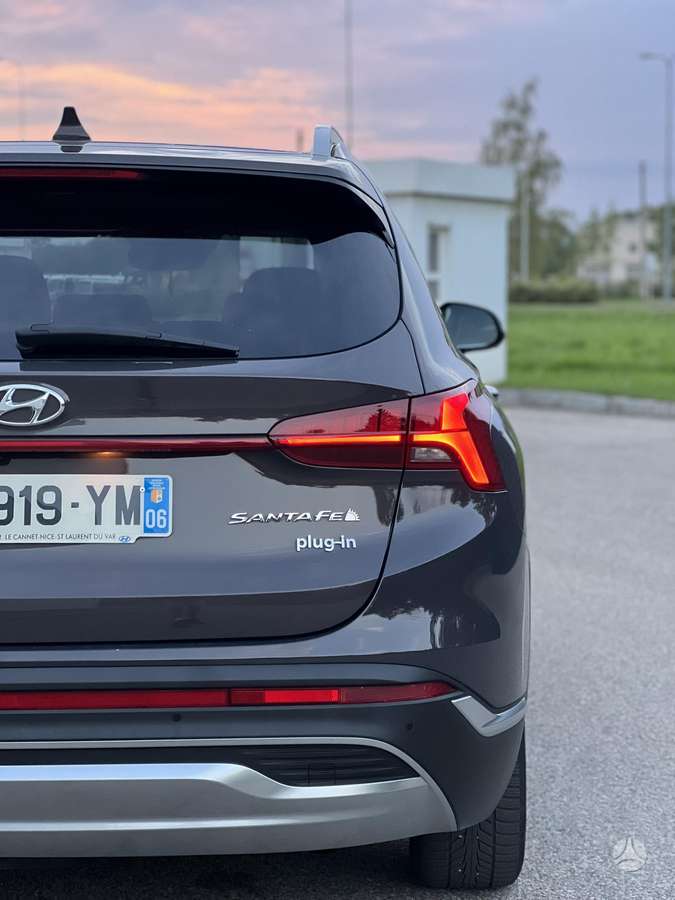 Hyundai Santa Fe - 8