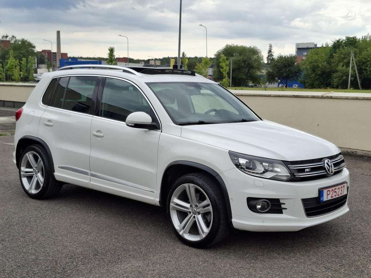 Volkswagen Tiguan - 11