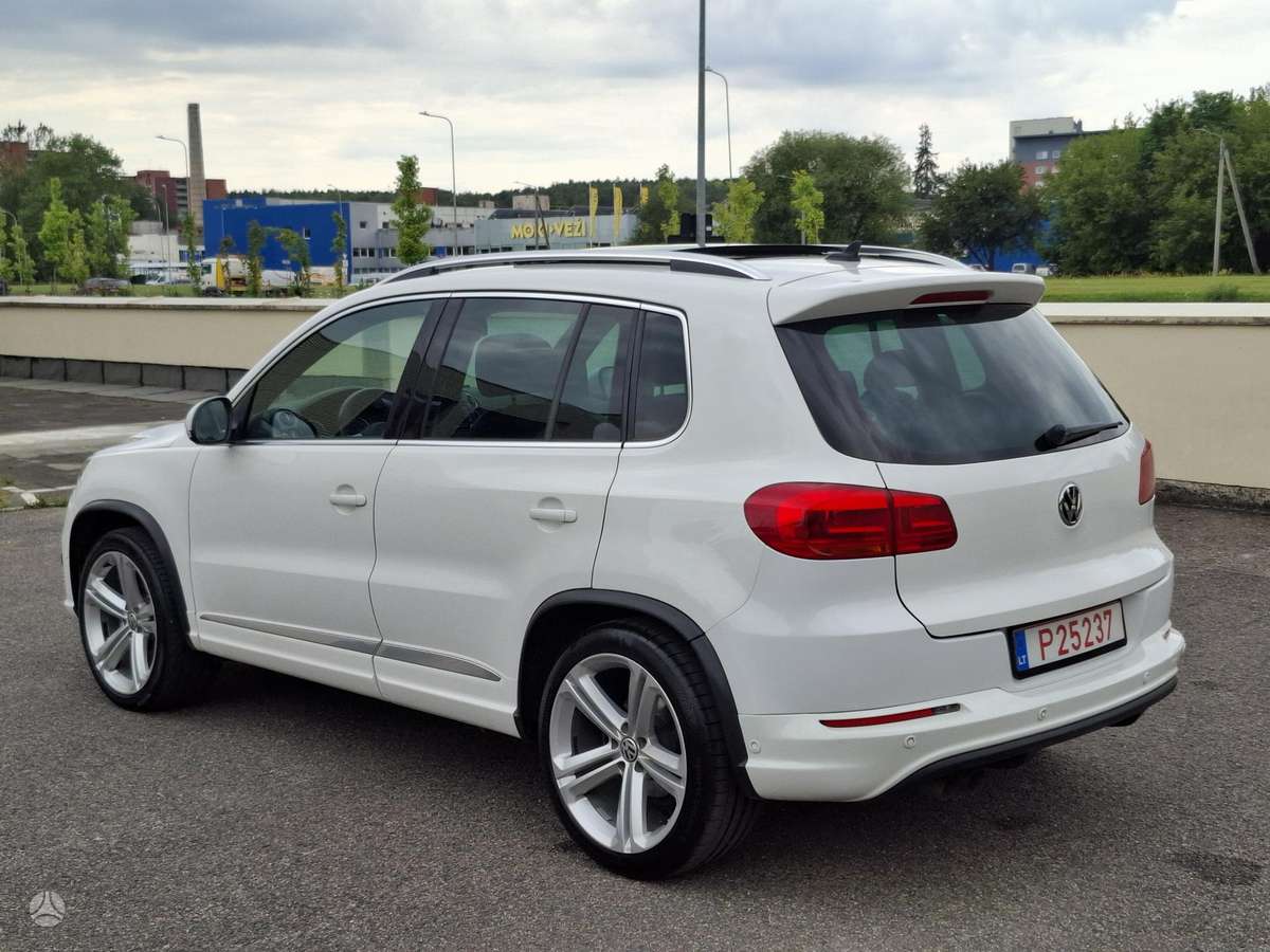 Volkswagen Tiguan - 10