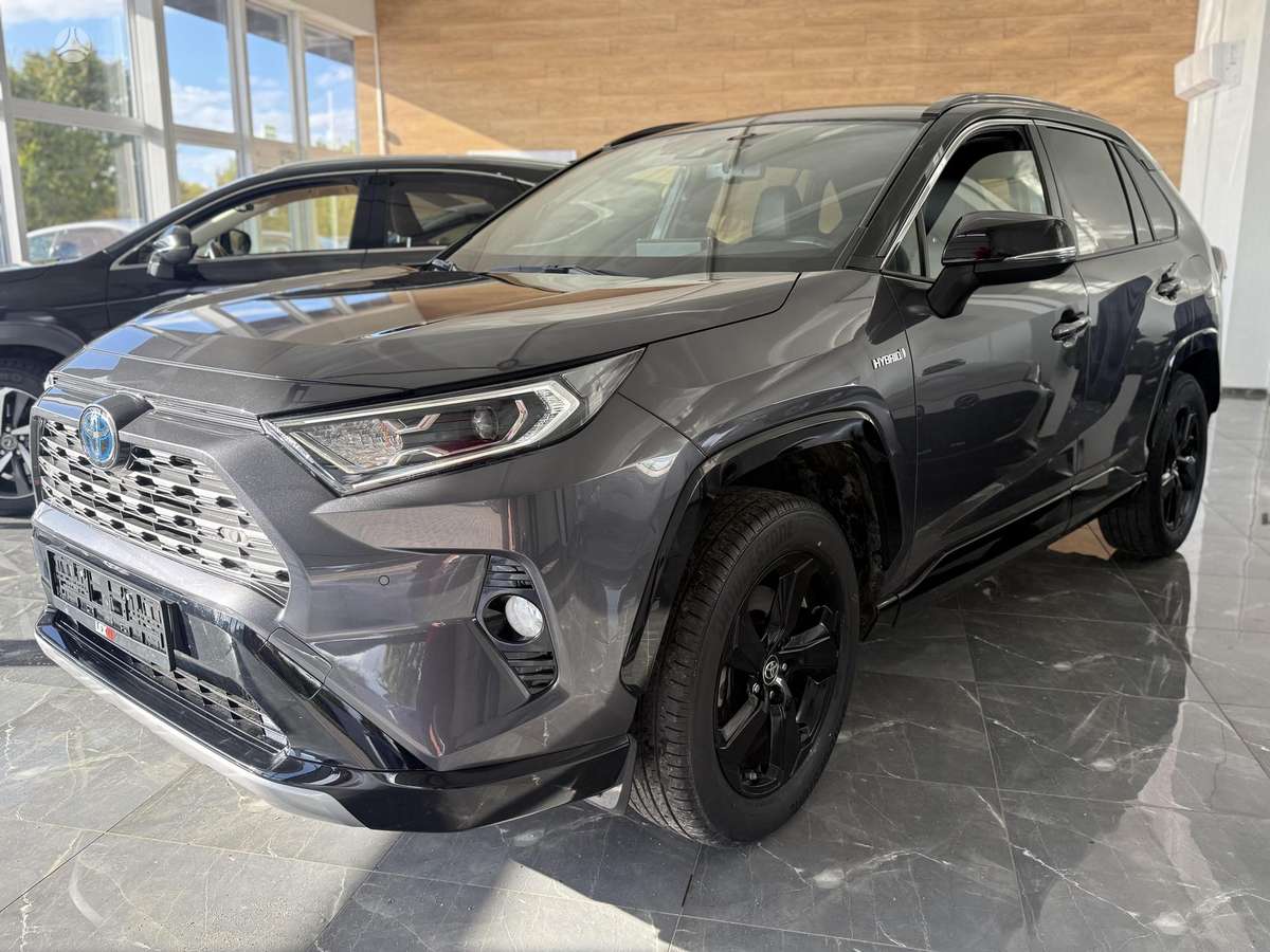 Toyota RAV4 - 1