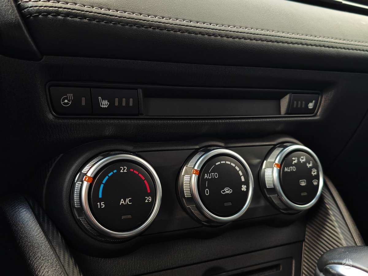 Mazda CX-3, 2.0 l., Внедорожник / Кроссовер