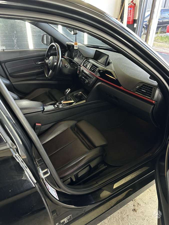 BMW 320, 2.0 l., wagon
