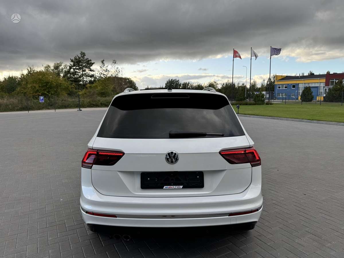 Volkswagen Tiguan - 5