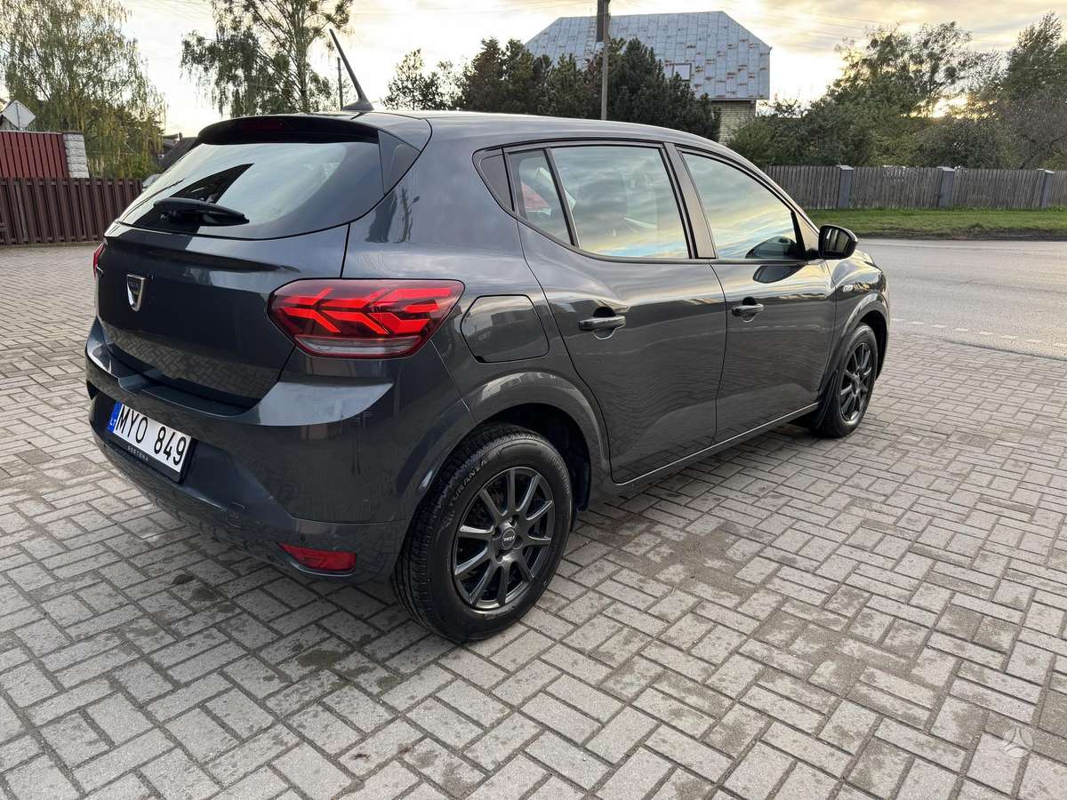 Dacia Sandero - 3