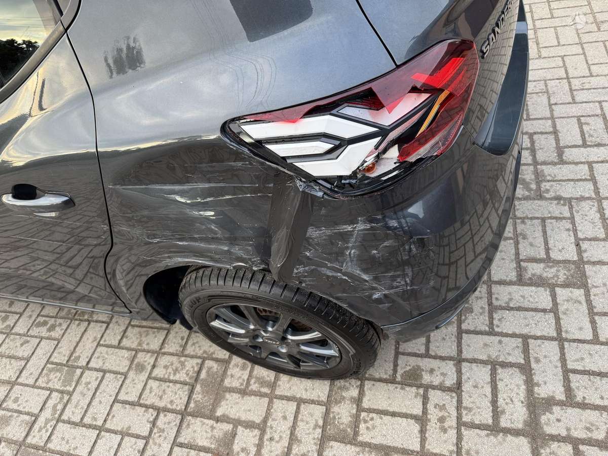 Dacia Sandero - 9