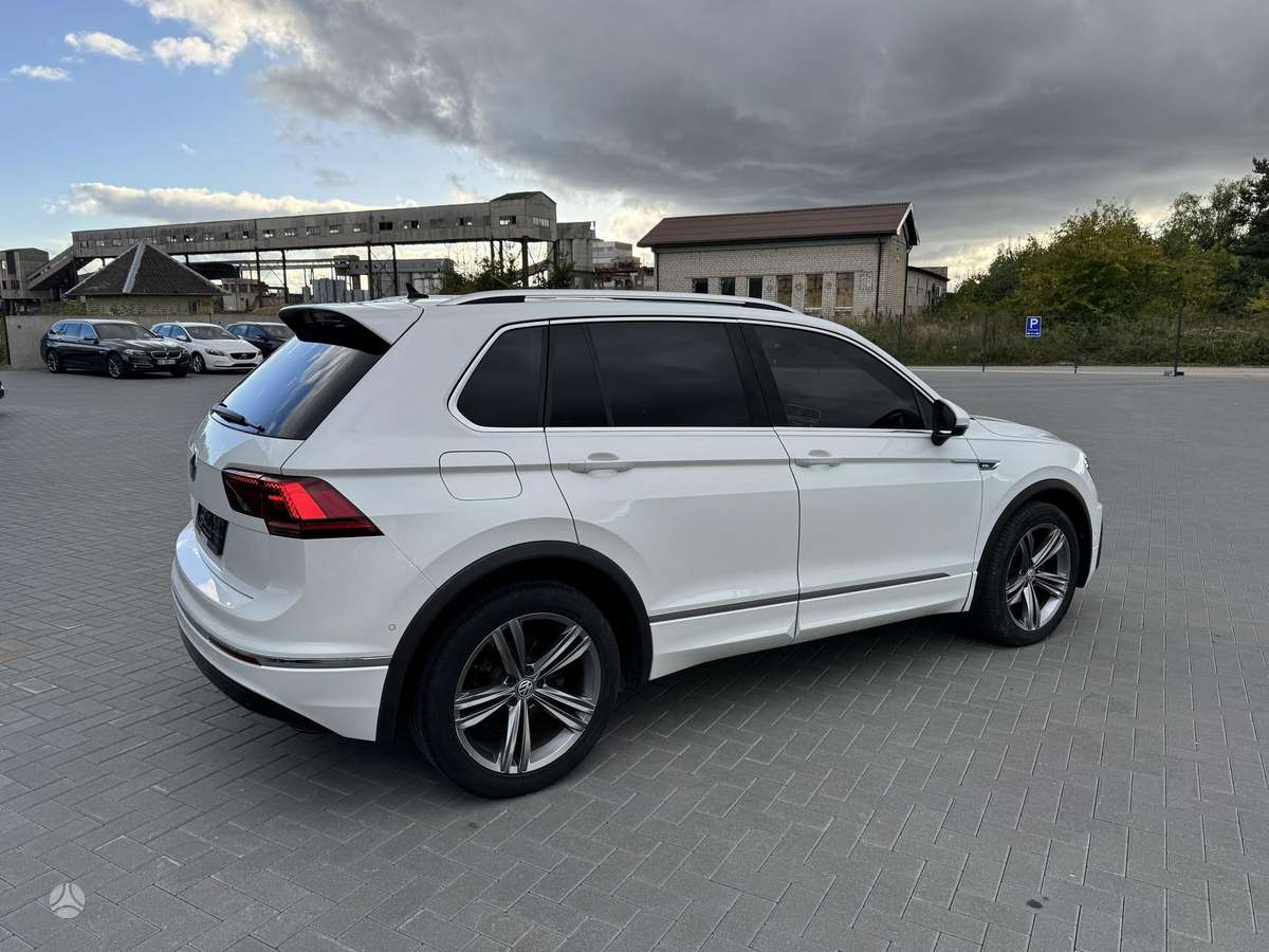 Volkswagen Tiguan - 7