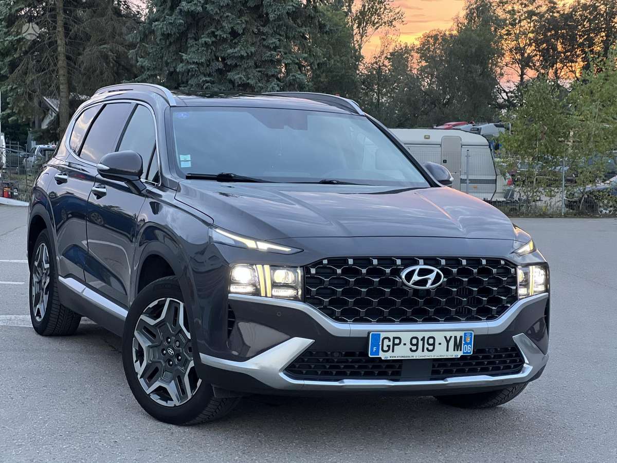 Hyundai Santa Fe - 1