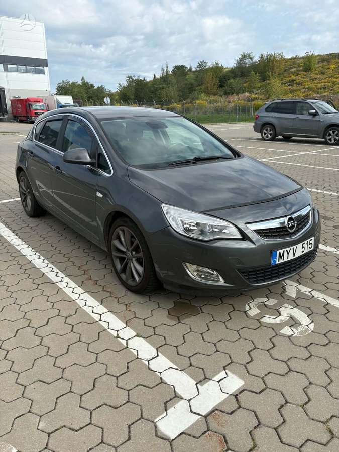 Opel Astra - 1