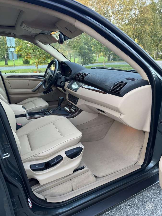 BMW X5 - 12