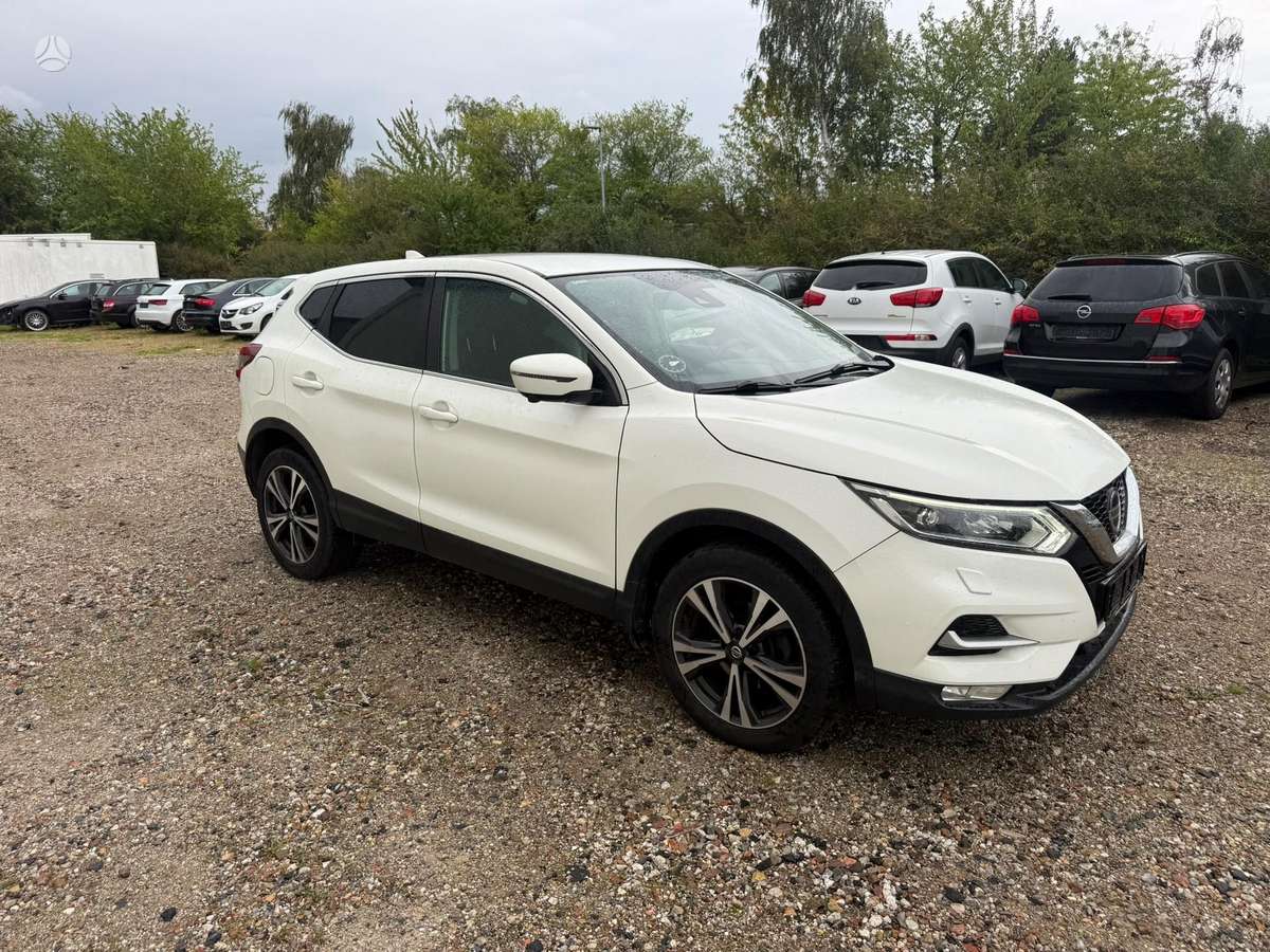 Nissan Qashqai - 2