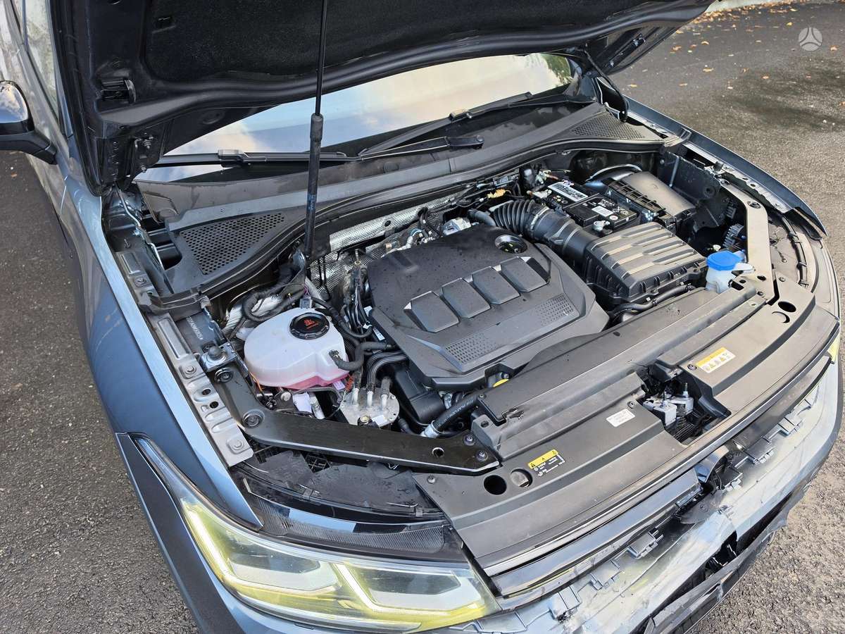 Volkswagen Tiguan Allspace - 11