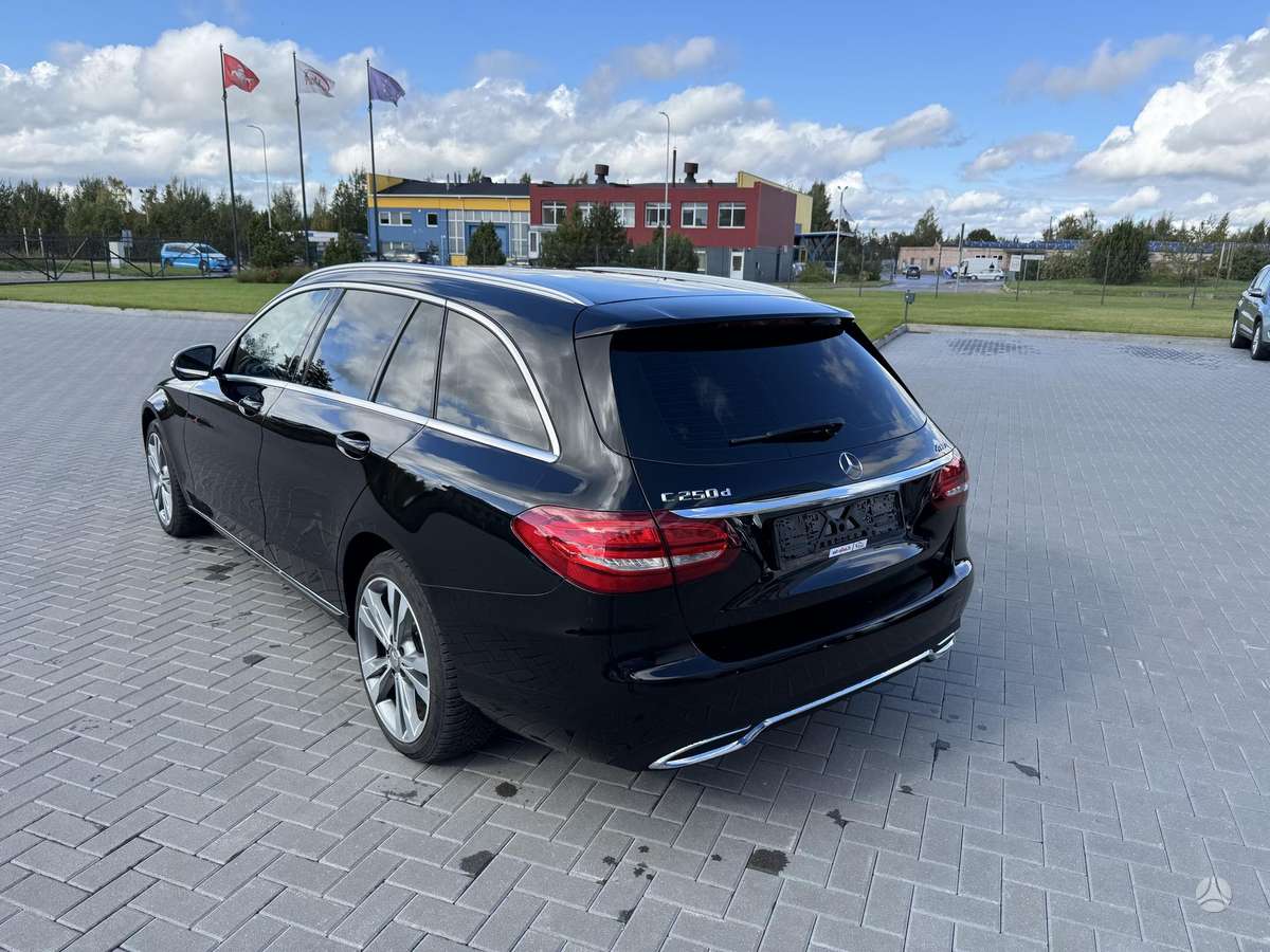 Mercedes-Benz C250 - 4
