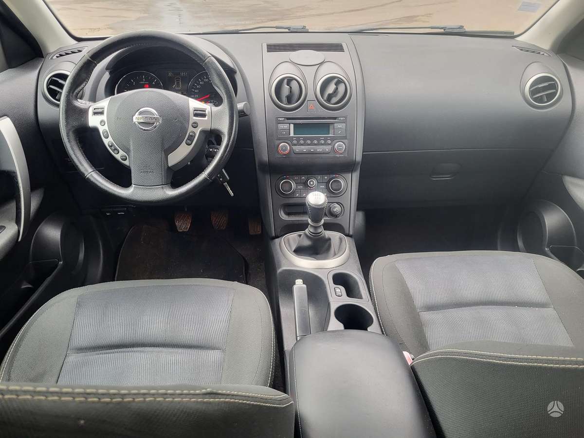 Nissan Qashqai - 10