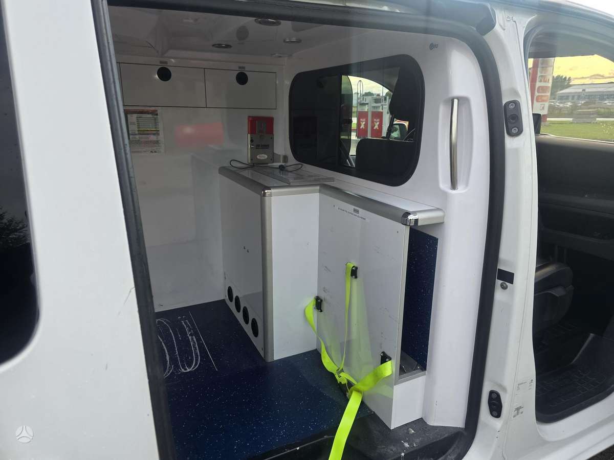 Citroen Jumpy, 2.0 l., passenger minibus