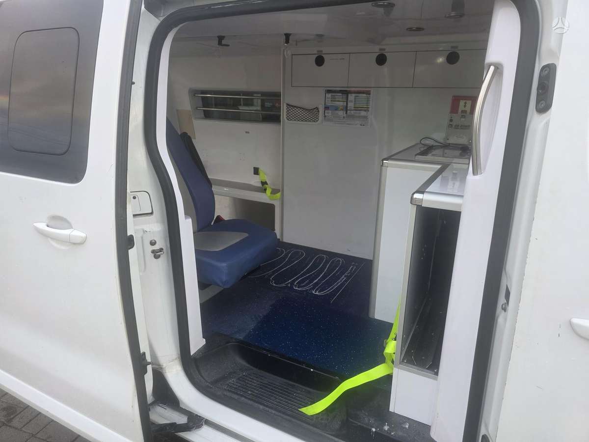Citroen Jumpy, 2.0 l., passenger minibus