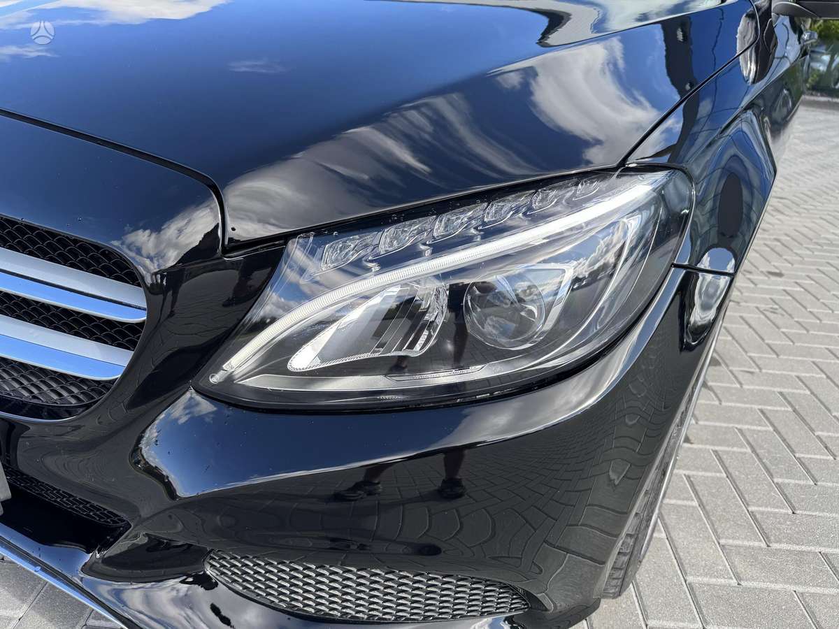 Mercedes-Benz C250 - 11