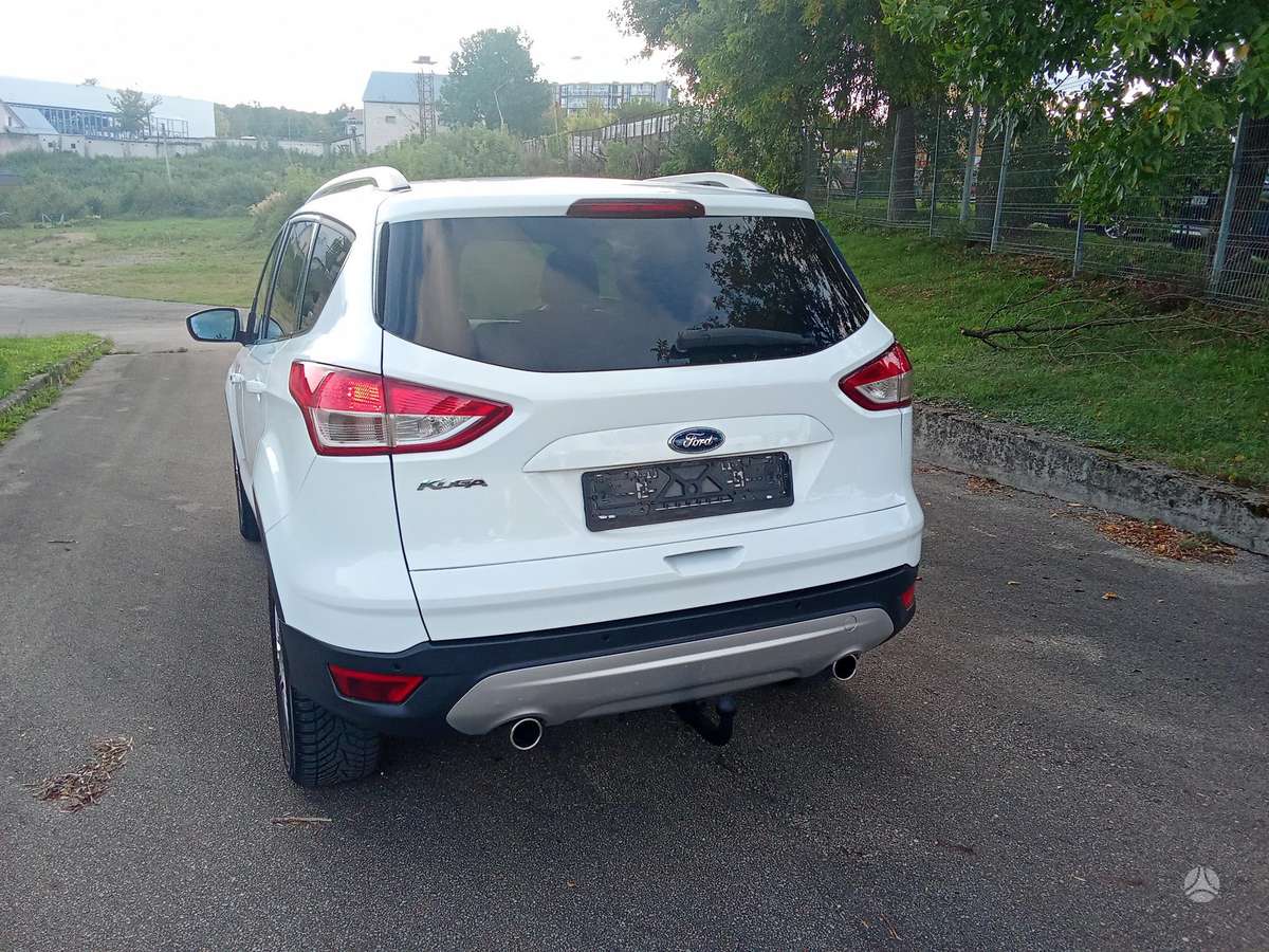 Ford Kuga - 10