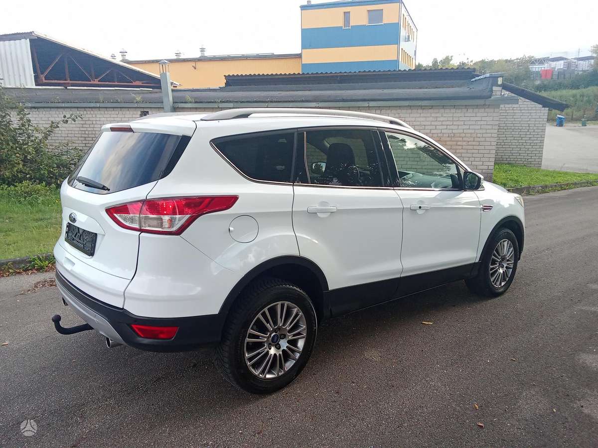 Ford Kuga - 12