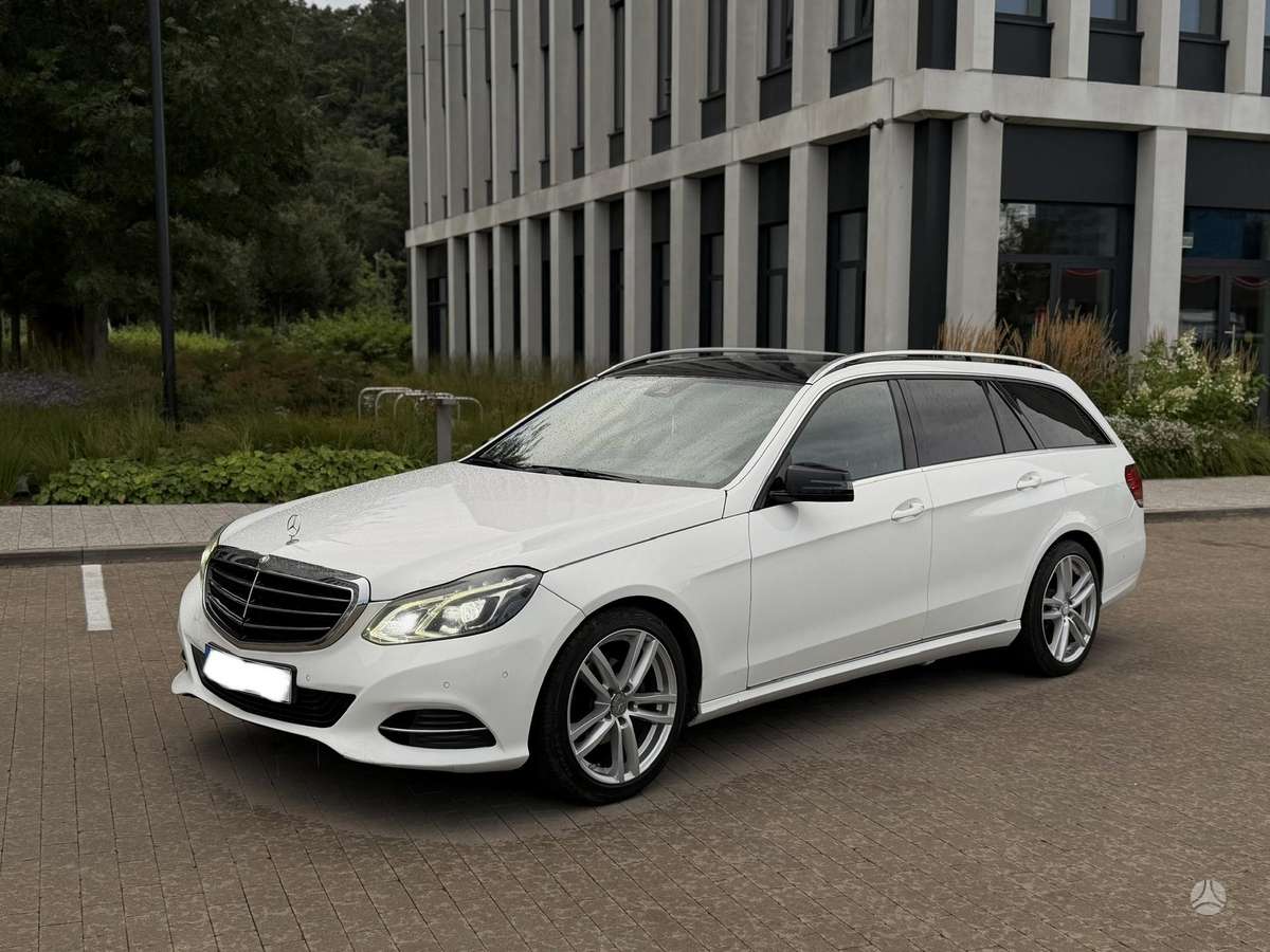 Mercedes-Benz E200 - 2
