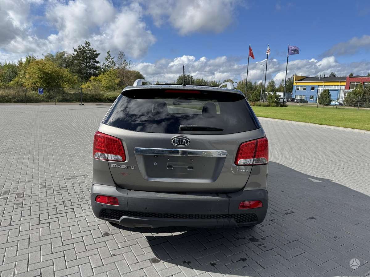 KIA Sorento - 5
