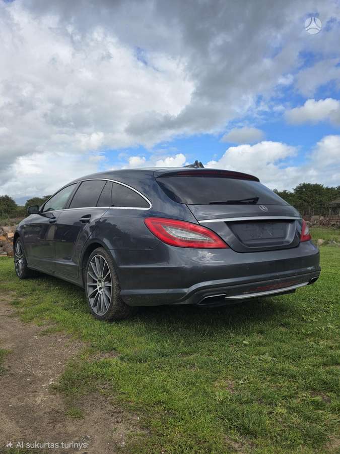 Mercedes-Benz CLS350 - 4