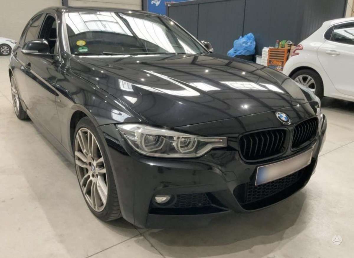 BMW 320 - 4