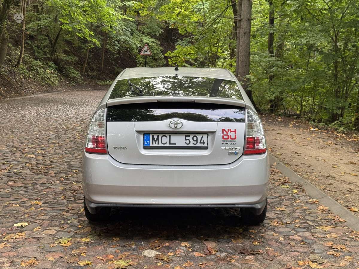 Toyota Prius - 5