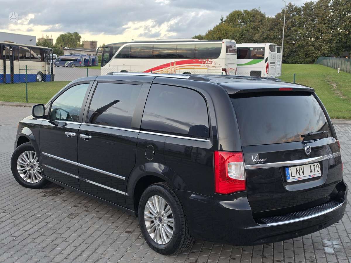 Chrysler Voyager - 2