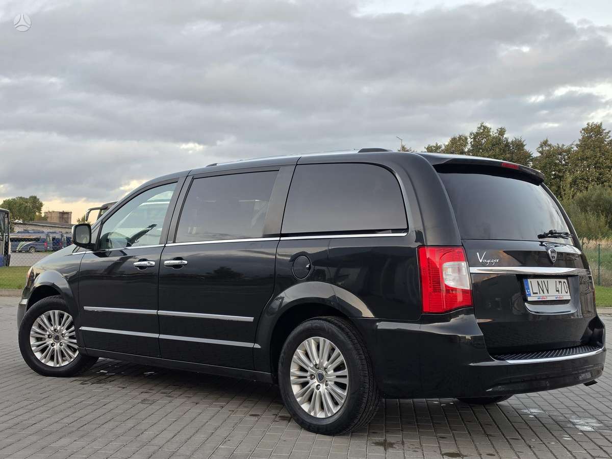 Chrysler Voyager - 5