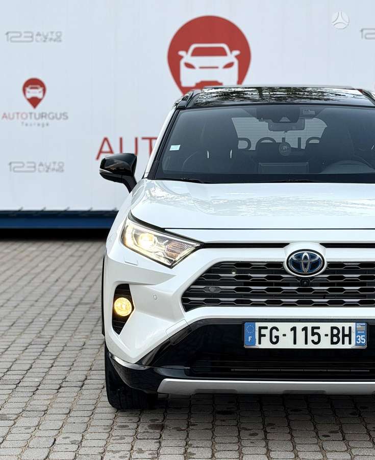 Toyota RAV4 - 6