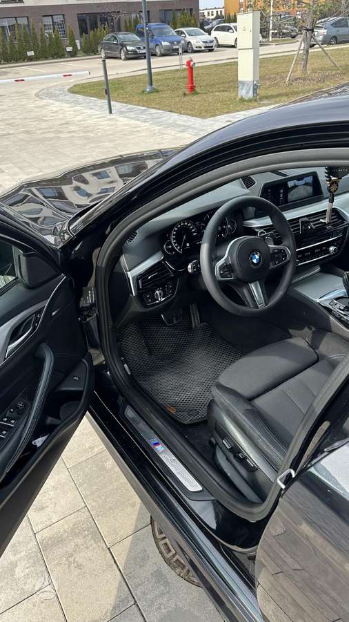 BMW 520 - 7