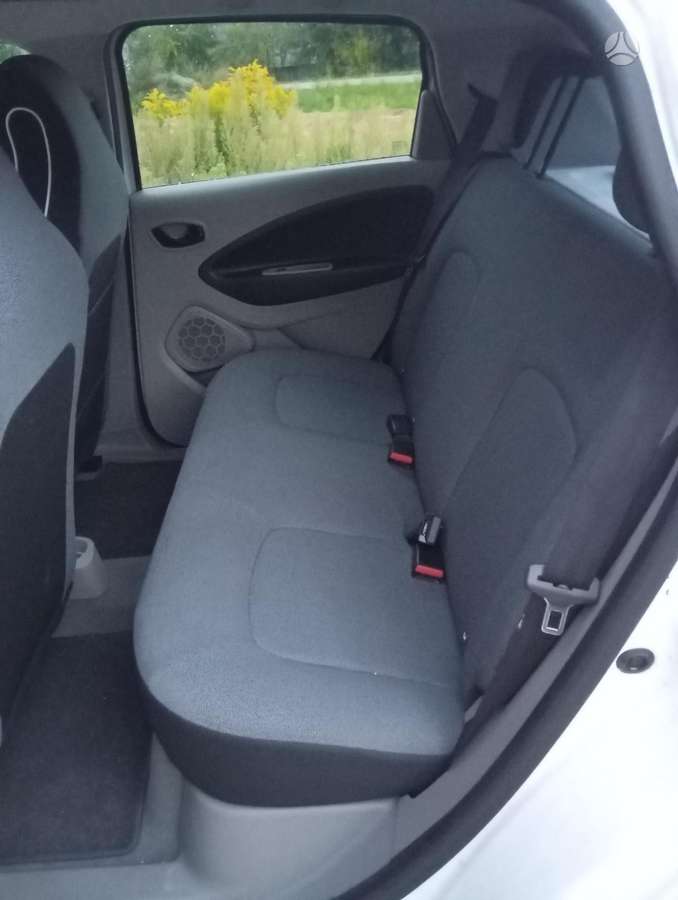 Renault Zoe - 11