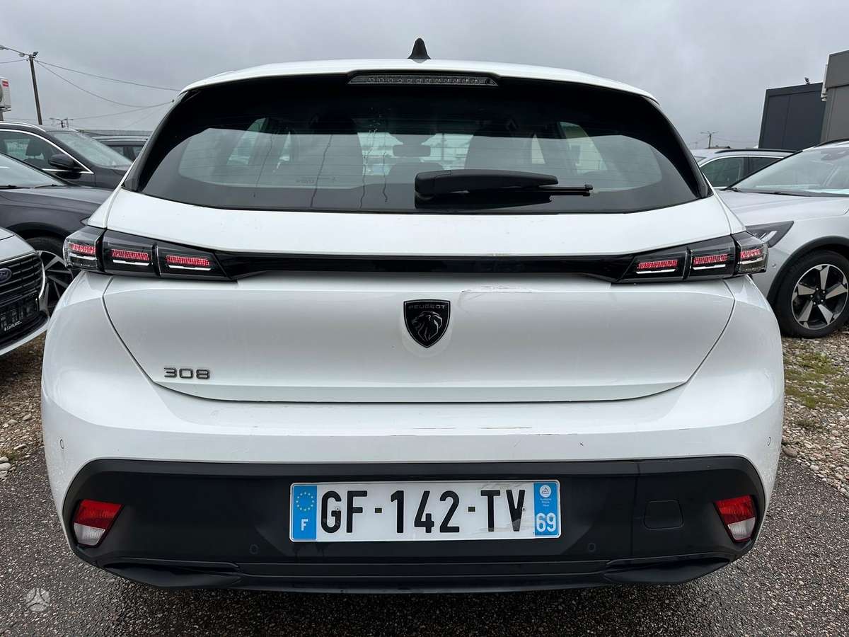 Peugeot 308, 1.2 l., hatchback