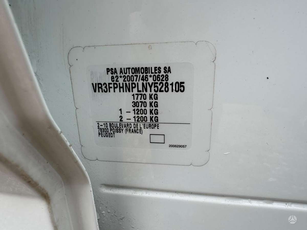 Peugeot 308, 1.2 l., hatchback