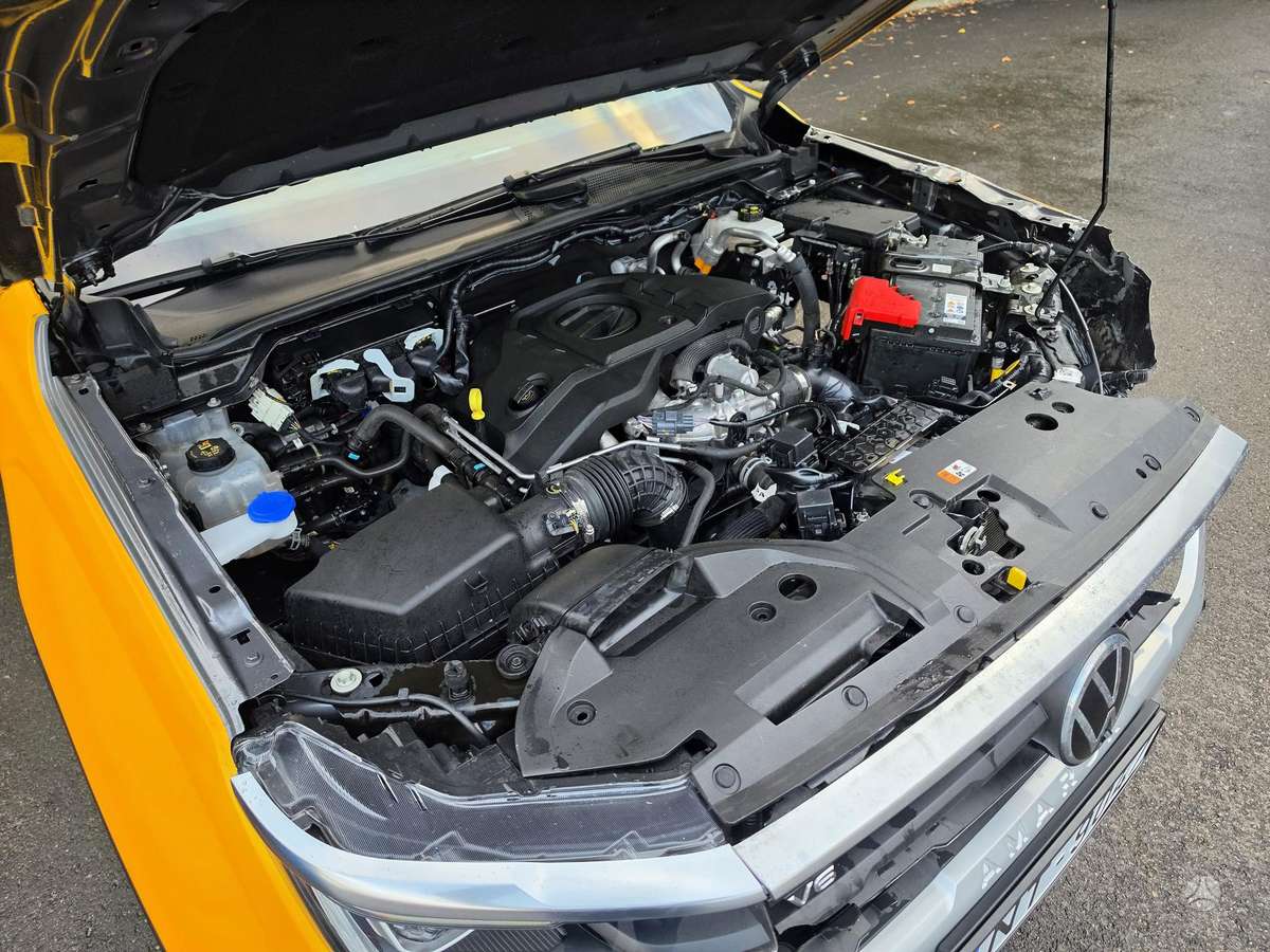 Volkswagen Amarok - 11