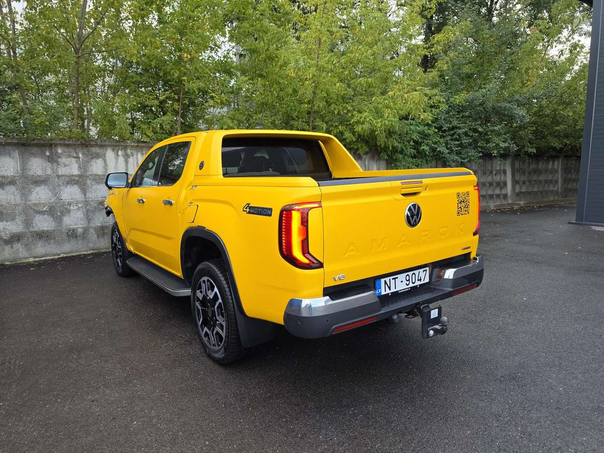 Volkswagen Amarok - 2