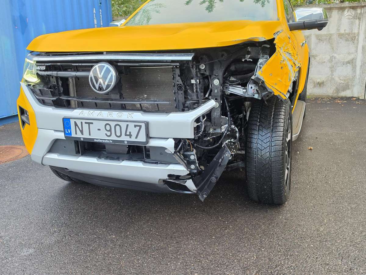 Volkswagen Amarok - 10