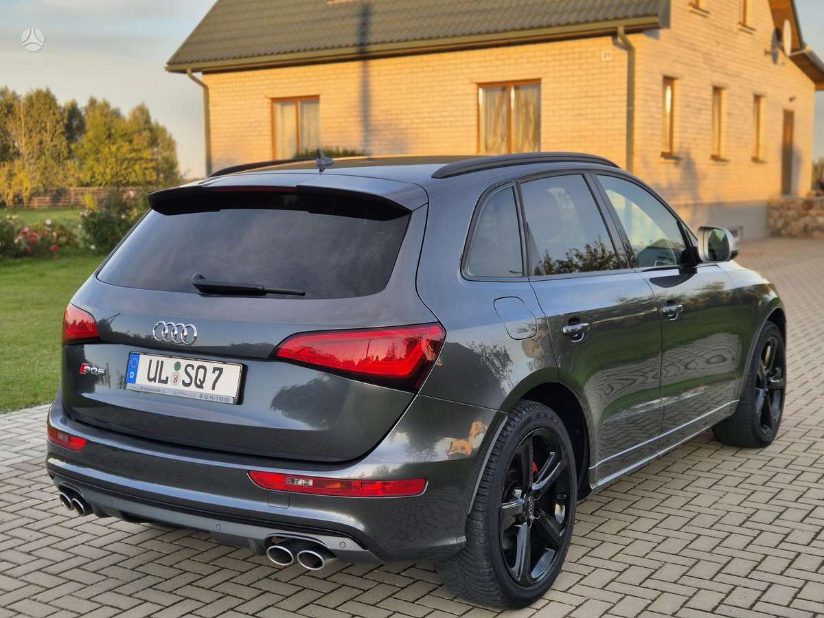 Audi SQ5 - 5