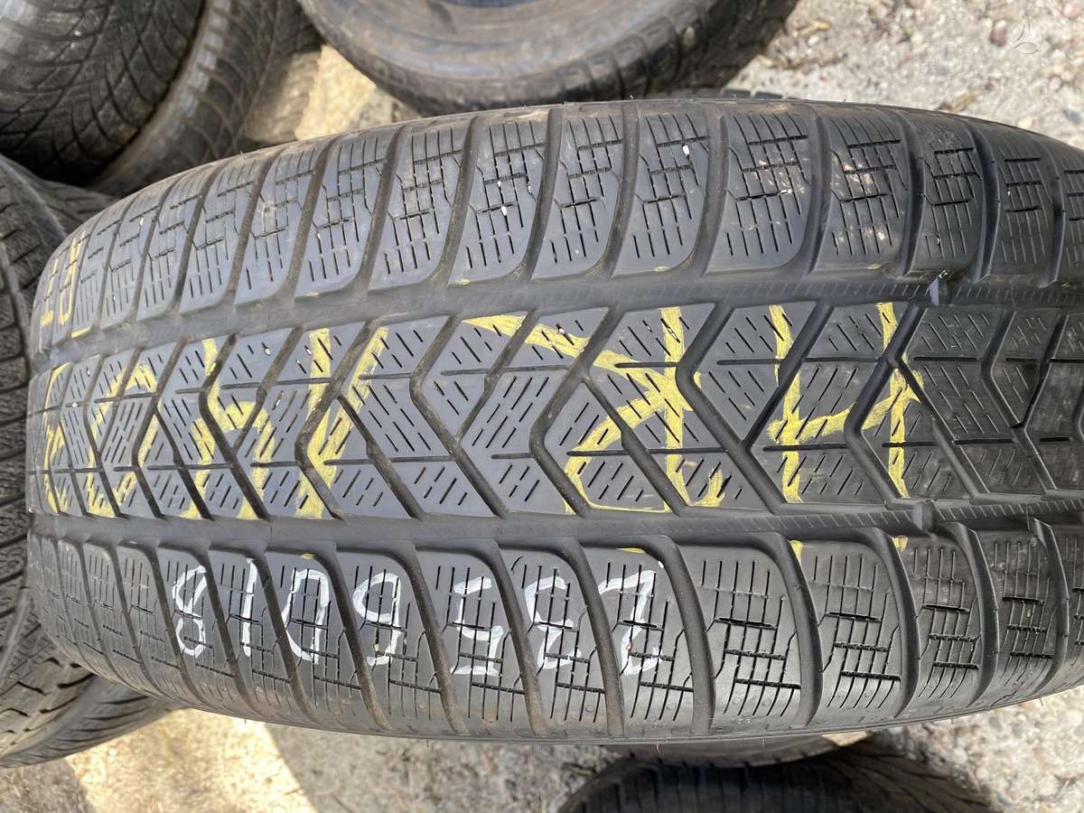 Pirelli Scorpion, winter 235/60 R18