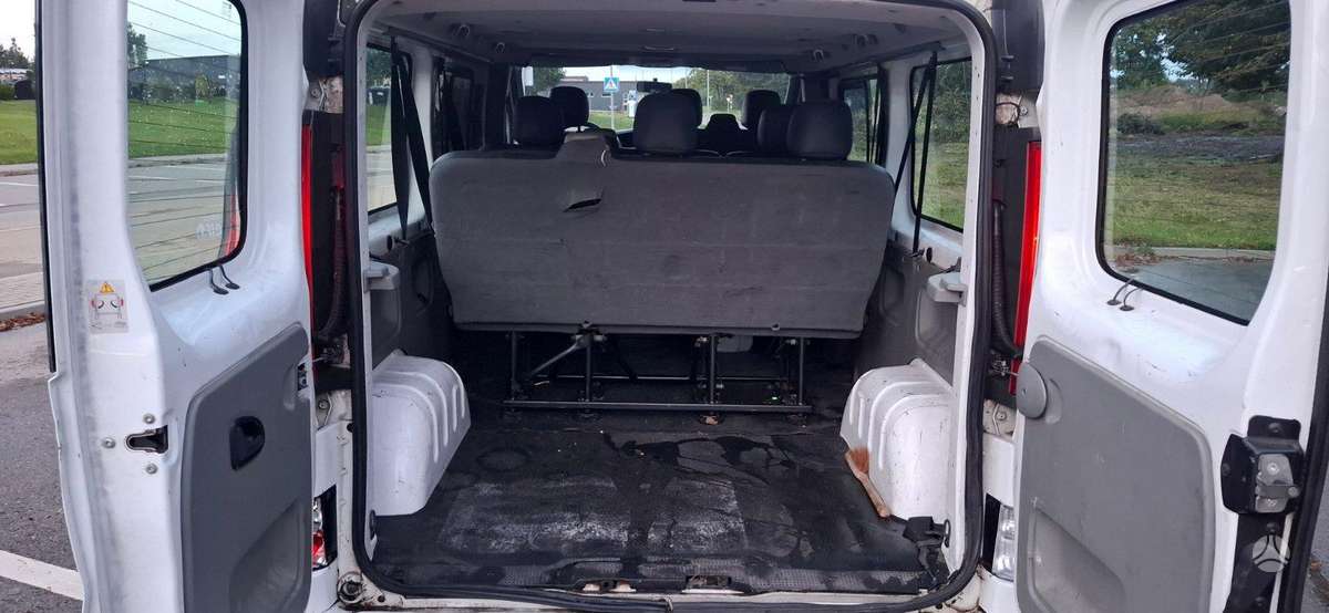 Renault Trafic - 11