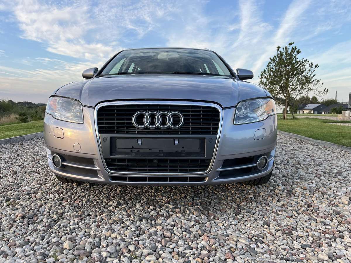 Audi A4 - 4