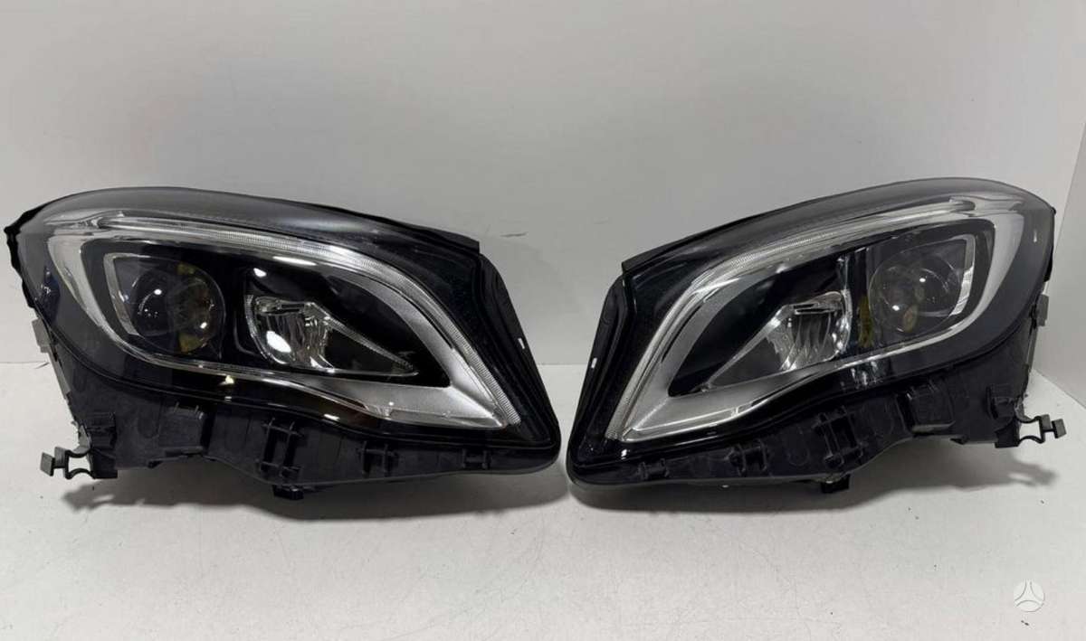 Mercedes-Benz GLA klasė lights