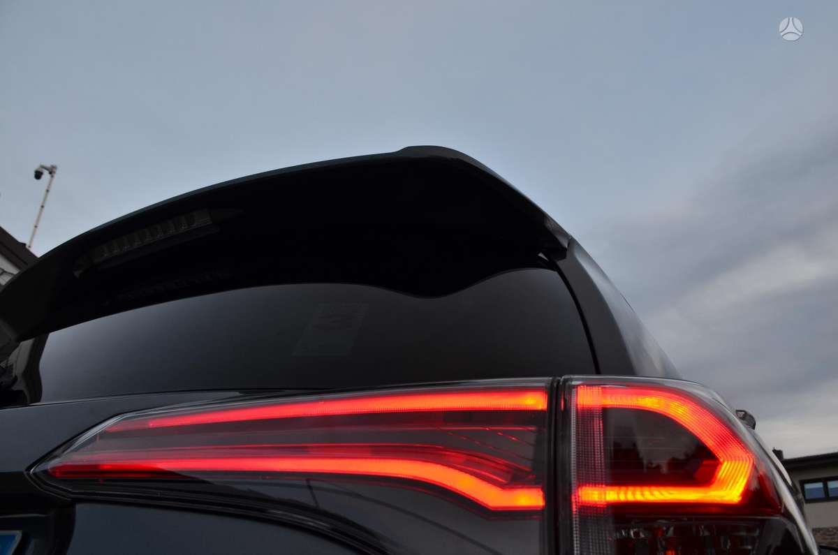 Toyota RAV4 - 7
